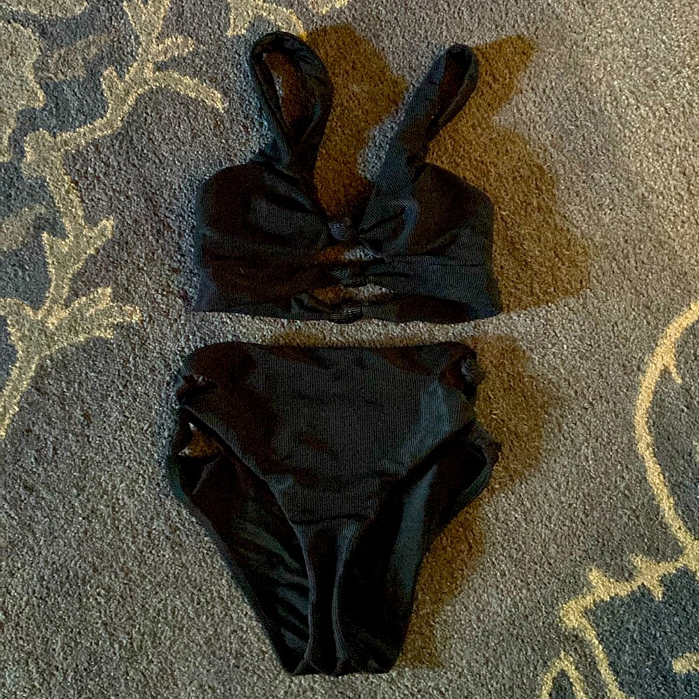NWOT Lovers+Friends Revolve Bikini